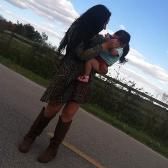 Meet your Posher, Bernice - Picture 1 of 1